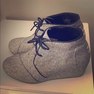 Toms wedge sneakers